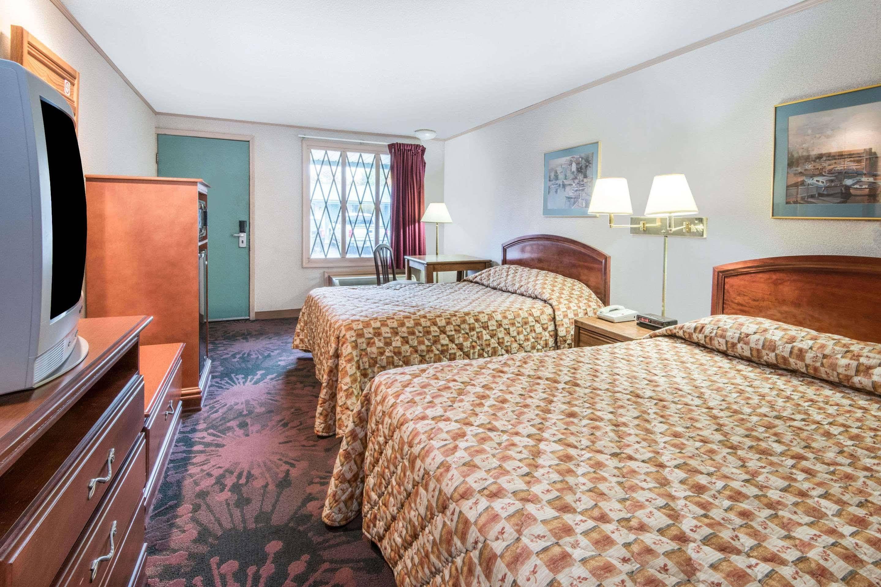 Knights Inn Canton Zewnętrze zdjęcie