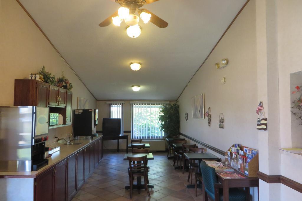 Knights Inn Canton Zewnętrze zdjęcie