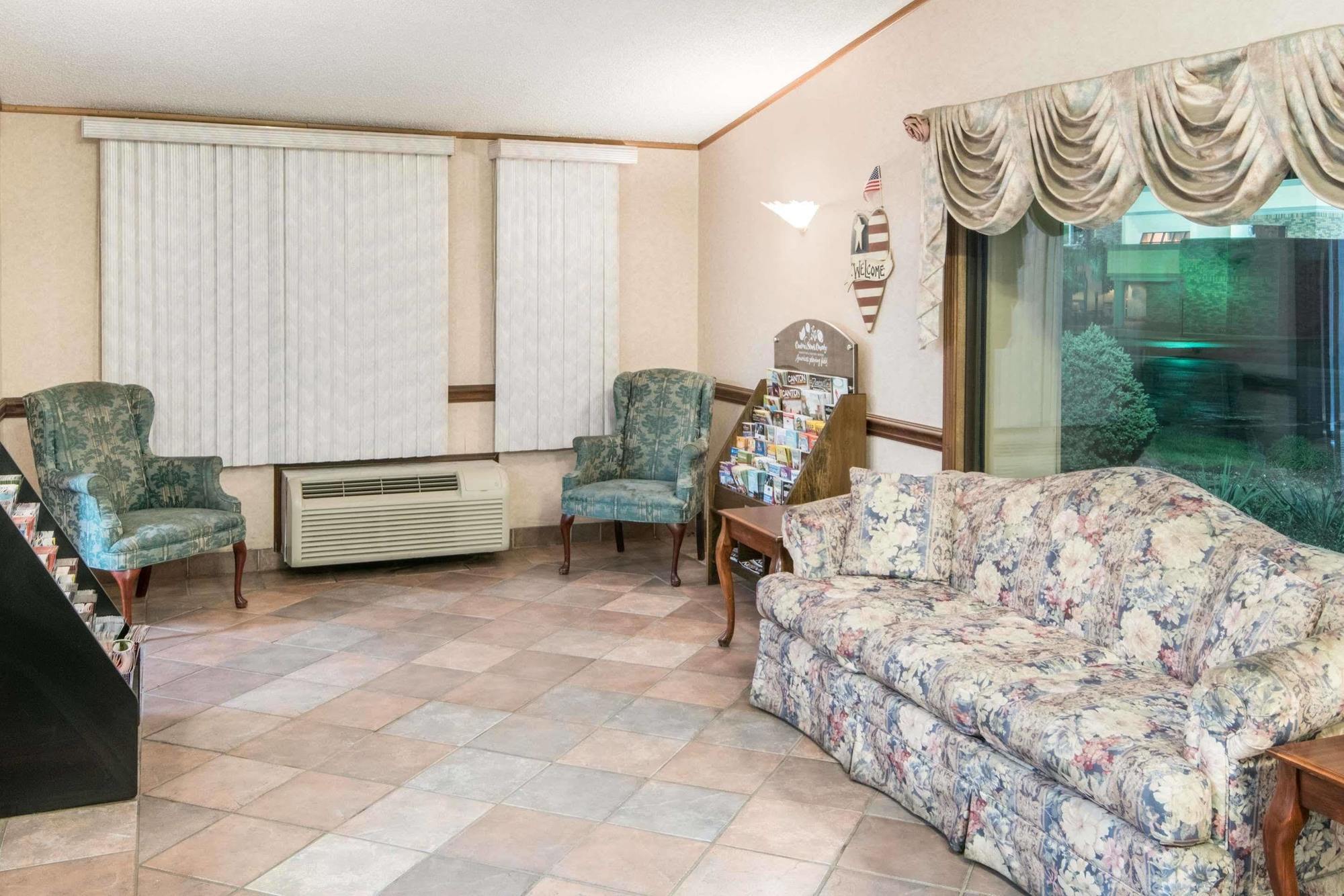Knights Inn Canton Zewnętrze zdjęcie