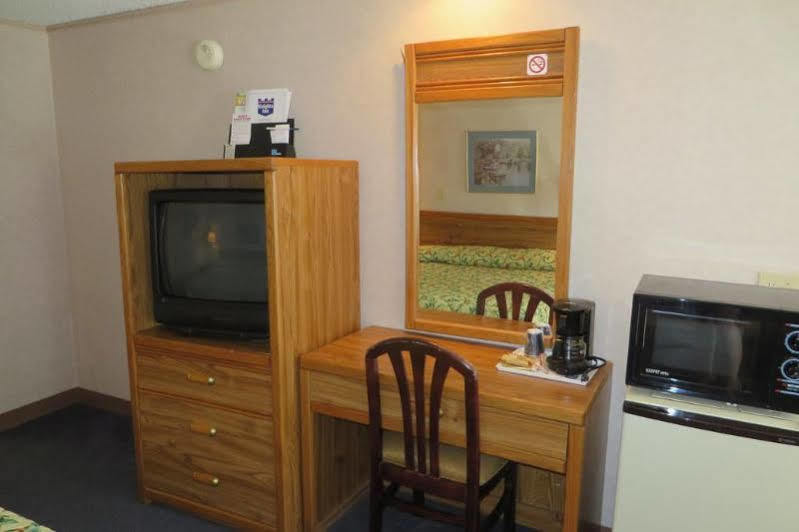 Knights Inn Canton Zewnętrze zdjęcie